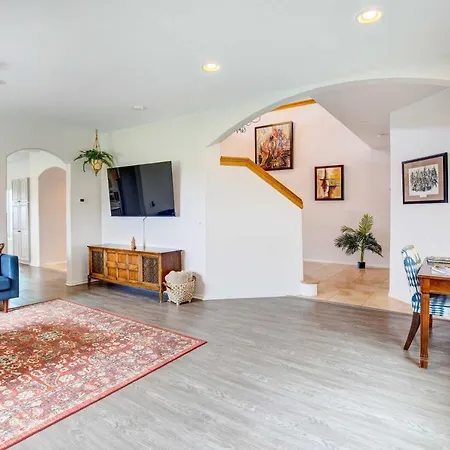 Mountaintop Ramona Home Private Pool, Near Lake!
